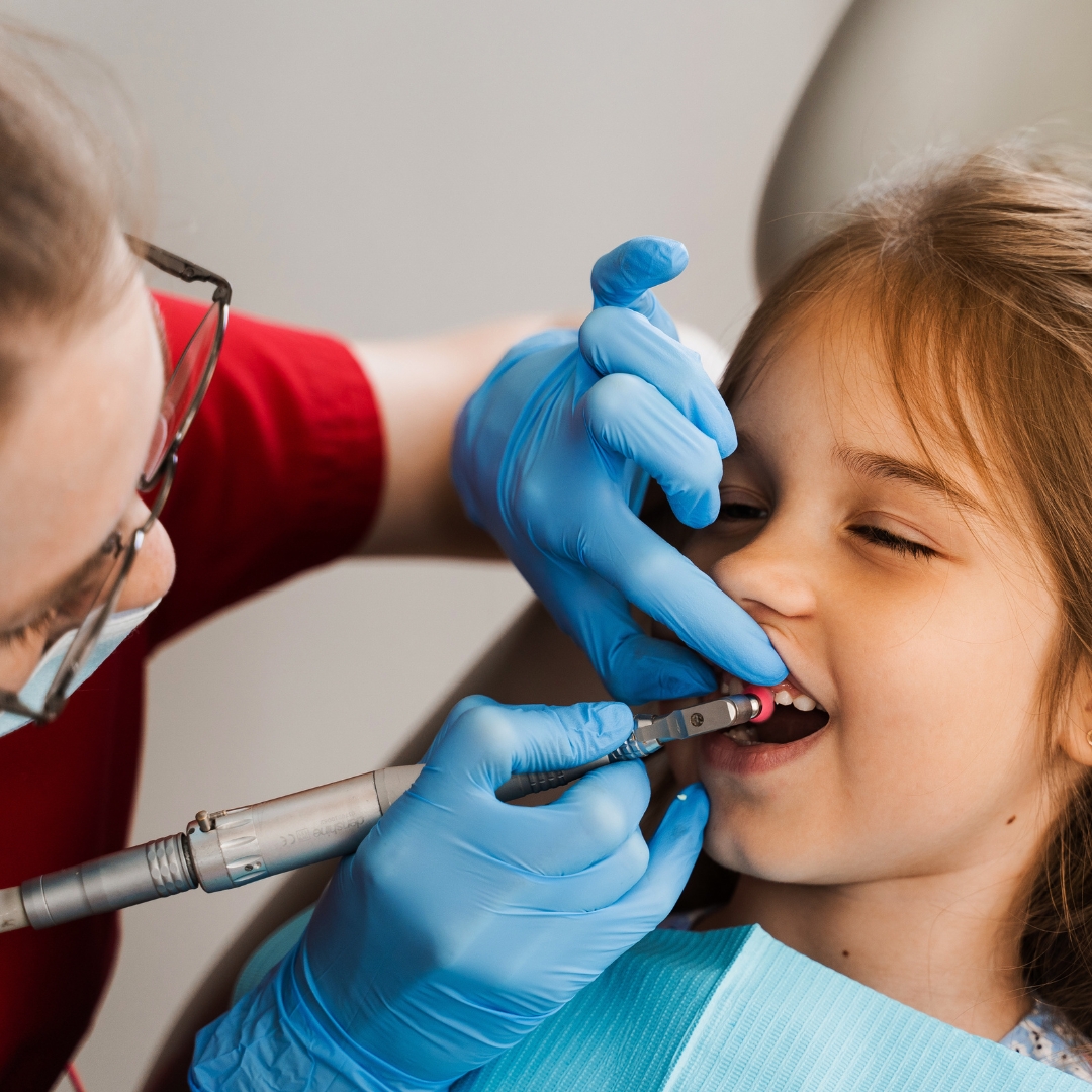 Preparing Your Child for Their First Dental Visit: Tips for Parents ...